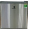Tủ lạnh Electrolux EUM0500SB thiết kế nhỏ gọn, lắp đặt cho mọi không gian