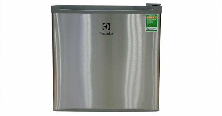 Tủ lạnh Electrolux EUM0500SB thiết kế nhỏ gọn, lắp đặt cho mọi không gian