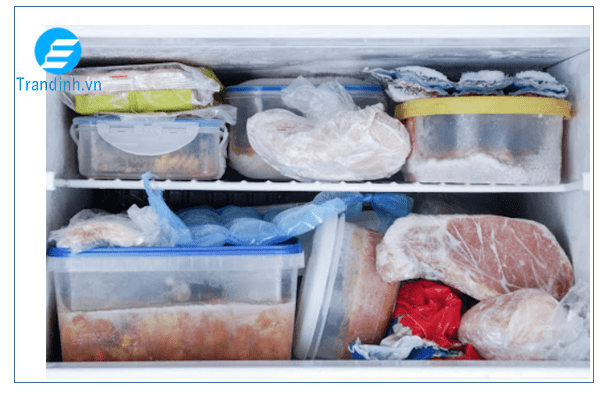 Tủ lạnh chảy nước ngăn đá