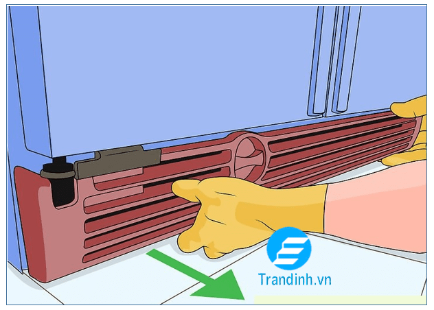 Tủ lạnh chảy nước ra sàn từ khay nước phía sau tủ