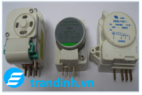 Tủ lạnh kêu to là bị sao? Chuyên gia bắt bệnh 4 Rơ-le xả đá bị hư