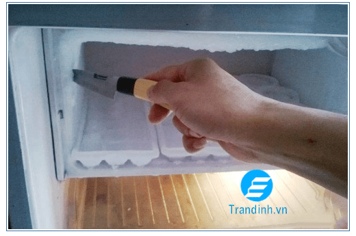Tại sao tủ lạnh không đông đá? Nguyên nhân và cách khắc phục 26 Tủ lạnh hết gas hoặc thiếu gas
