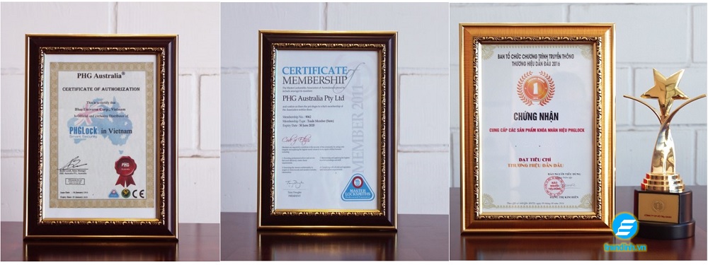 Khoá cửa vân tay - cửa điện tử PHGLock FP8080 1 chứng nhận khoá PHGLock