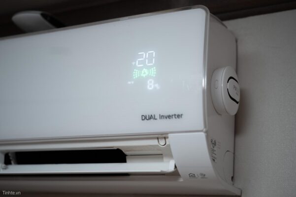 3. Đèn outdoor của điều hoà LG sáng có tác dụng gì?