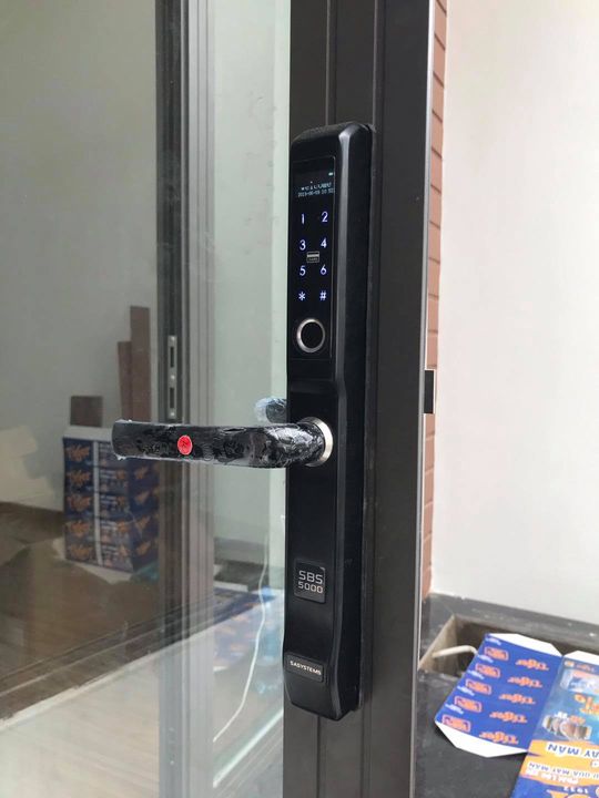 Khoá cửa vân tay 5asystem 5A SBS5000 6 3. Khoá vân tay 5asystem 5A SBS5000 lắp đặt phù hợp nhiều kiến trúc nhà