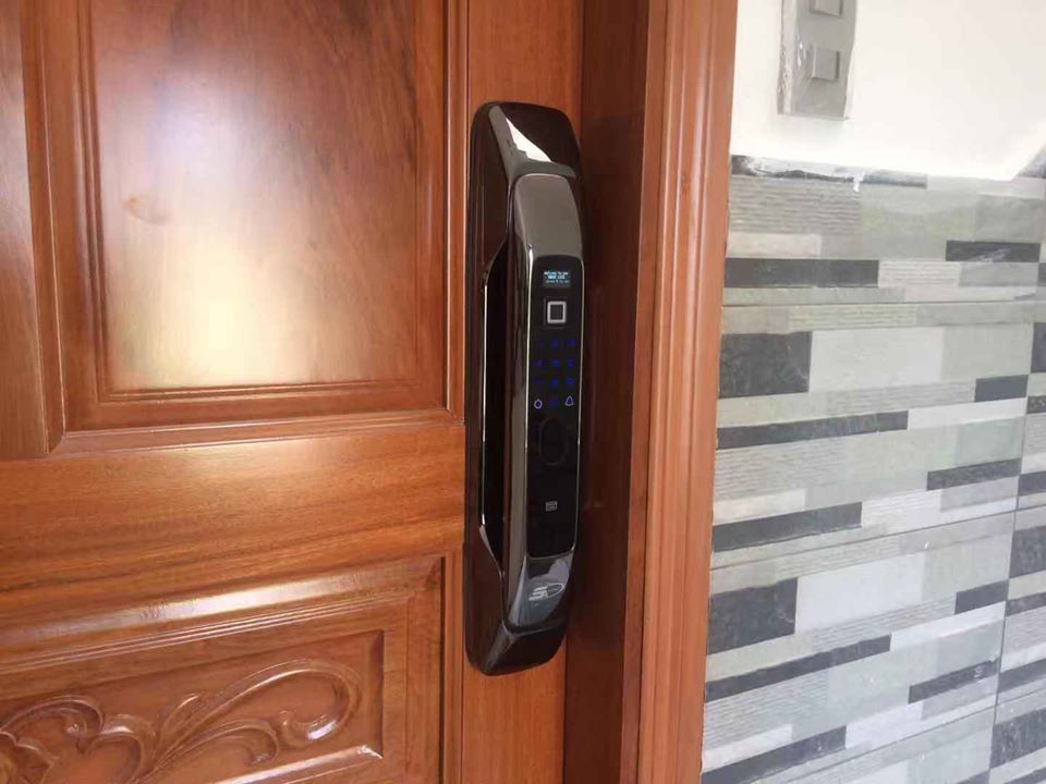 Khoá điện tử 5asystem SK8000 - Vân tay, mã số, thẻ từ 12 Lắp đặt khoá phù hợp cho nhiều kiến trúc nhà
