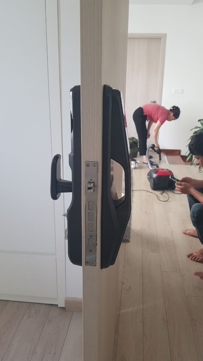 Khoá điện tử Kassler KL-868 - Vân tay, thẻ từ, mã số 4 Khoá vân tay Kassler KL-868 lắp đặt cho nhiều kiến trúc nhà và chất liệu cửa