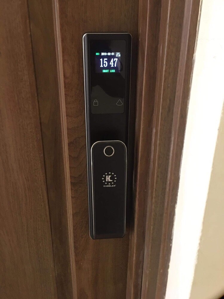 Khoá cửa vân tay Kassler KL-888 6 4. Khoá cửa vân tay Kassler KL 888 phù hợp lắp đặt cho nhiều kiến trúc nhà