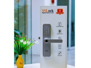 Khoá cửa vân tay thông minh SSLock M2-FACP 4 2. Thiết kế đơn giản, sang trọng bắt mắt.