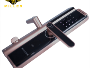 1. Khoá cửa thông minh MILLER F6000 có thiết kế gọn dàng tay nắm dễ sử dụng