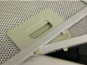 Máy hút mùi Faster FS 0470P 4 4. Máy hút mùi Faster FS 0470P sử dùng màng lọc mỡ bằng hợp kim