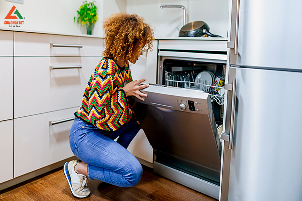 1. Hướng dẫn sử dụng máy rửa bát Bauer đúng chuẩn