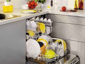 Máy rửa bát KAFF KF A45UVTFT (15 bộ) 4 2. Khoang chứa bát rộng rãi sức chứa tới 15 bộ chén bát