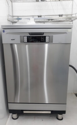 1. Thiết kế máy rửa bát KAFF KF A45UVTFT sang trọng, thân thiện với người sử dụng