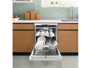Máy rửa bát Kocher KDEU-8835BL (15 bộ) 4 4. Khoang chứa bát đĩa rộng với giàn rửa cực lớn tiêu chuẩn Châu Âu.