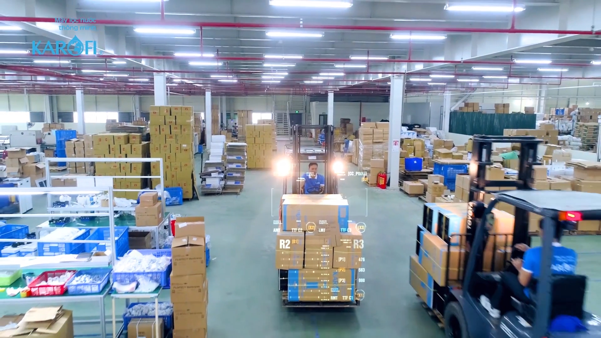 Nhà máy sản xuất điều hoà Karofi【lớn nhất Đông Nam Á】 3 3. Các cán bộ và nhân sự làm việc của nhà máy