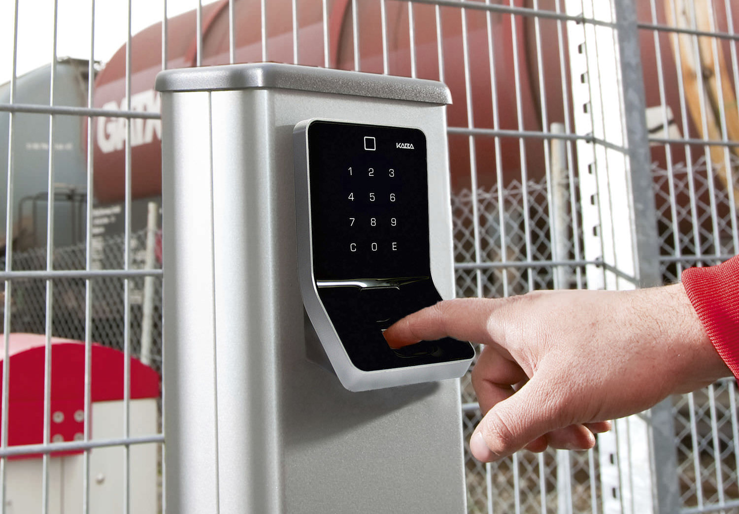 2. Chọn khóa điện tử có khả năng bảo vệ tốt.