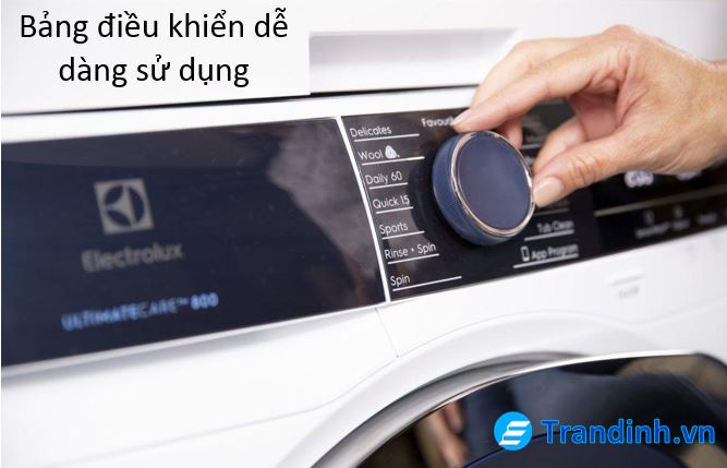 Review của khách hàng về máy sấy quần áo Electrolux 20 Bảng điều khiển máy sấy Electrolux dễ hiểu, dễ dàng sử dụng