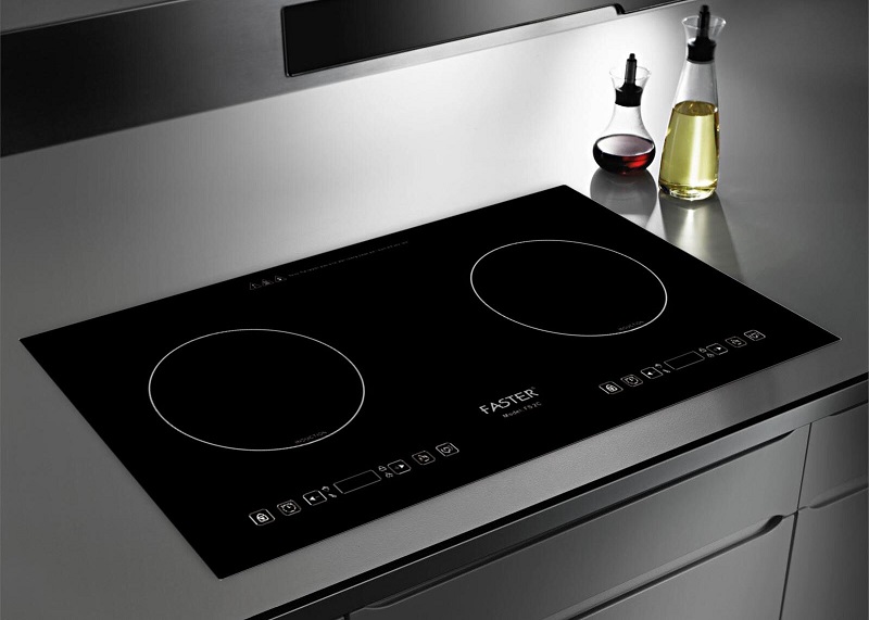 So sánh bếp từ Canzy và bếp từ Faster 1 Bếp từ thương hiệu Faster