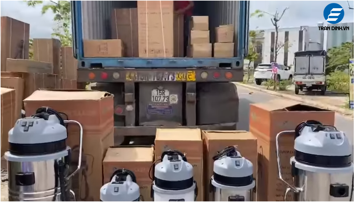 MÁY HÚT BỤI CLEAN TECH CT 270 3 1. Lý do vì sao nên mua máy hút bụi công nghiệp trại Trần Đình
