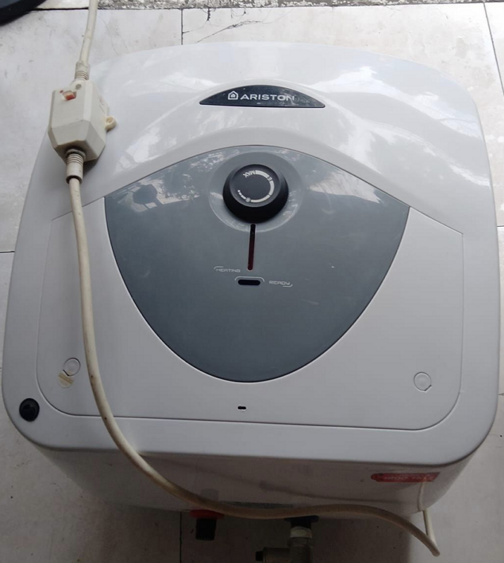 Bình nóng lạnh Ariston Blu 20 Slim 2.5 FE 7 Binh Nong Lanh Ariston