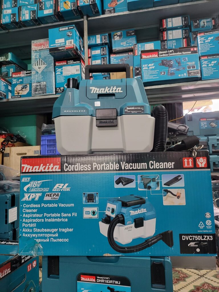 Máy hút bụi dùng pin và điện Makita DVC150LZ 2 chung toi luon co san may hut bui makita trong kho 2