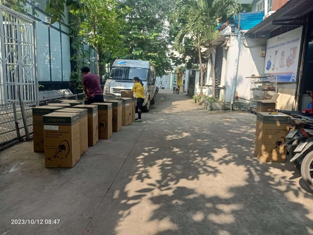 hinh anh ban giao lap dat may hut bui cleprox 3