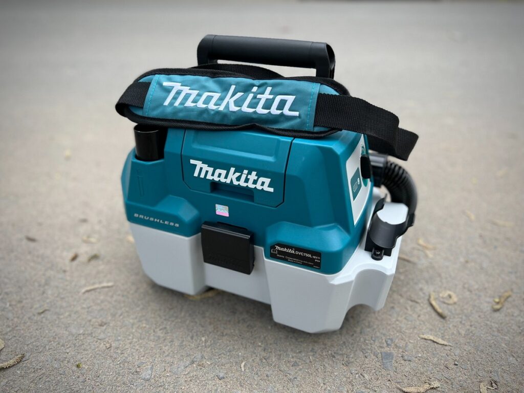 Máy hút bụi dùng pin và điện Makita DVC150LZ 6 hinh anh ban giao may hut bui makita cho nha may 1