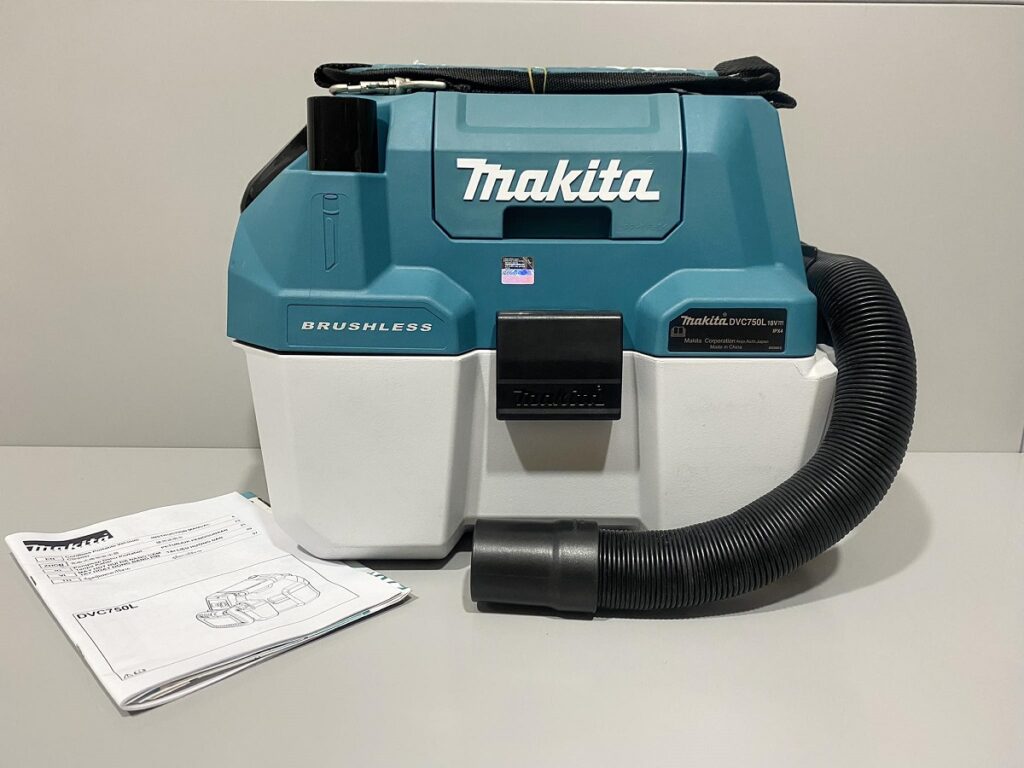 Máy hút bụi dùng pin và điện Makita DVC150LZ 5 hinh anh ban giao may hut bui makita cho nha may 2